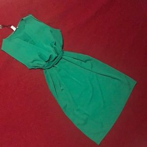 Kelly green sleeveless belted dress